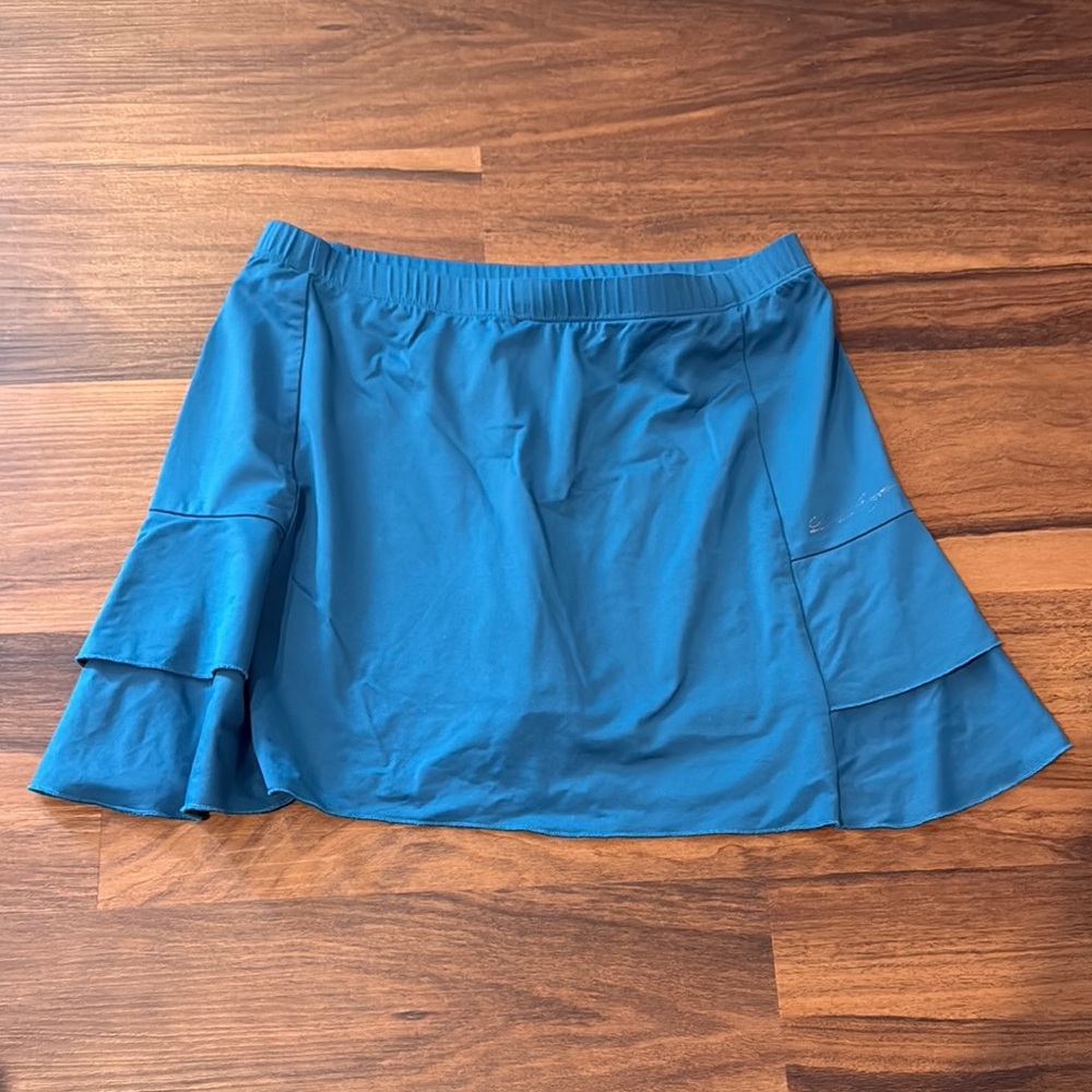 Blue Ruffle Skirt. Tennis . Denise Cromwell. Size small . Super stretch